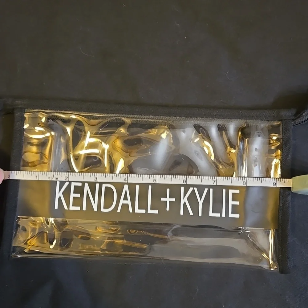 Kendall & Kylie Clear Cosmetic Bag NWOT - Picture 4 of 5